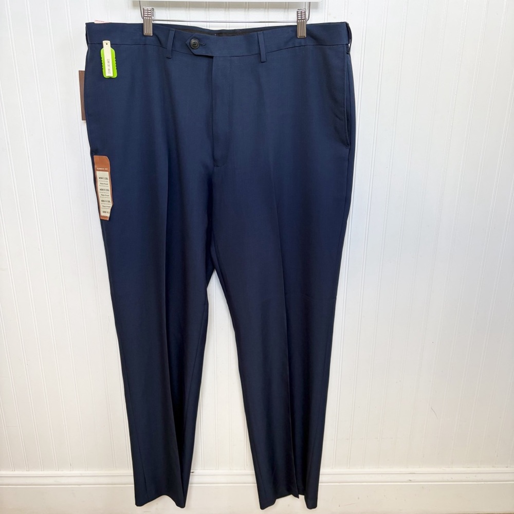 Haggar Solid Navy Blue Classic Fit Dress Pants Flat Front Men’s Size 40x32 NEW